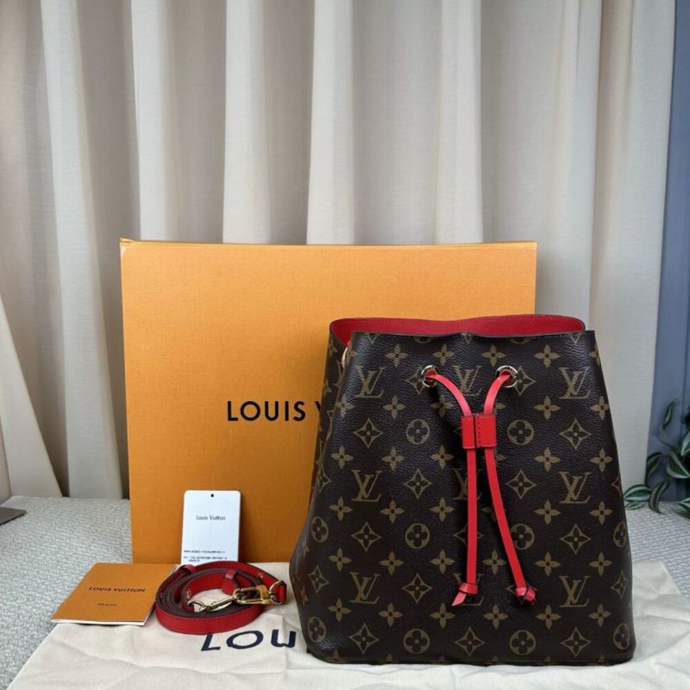 Louis Vuitton Women Pre-Loved Bag Very Good Condition